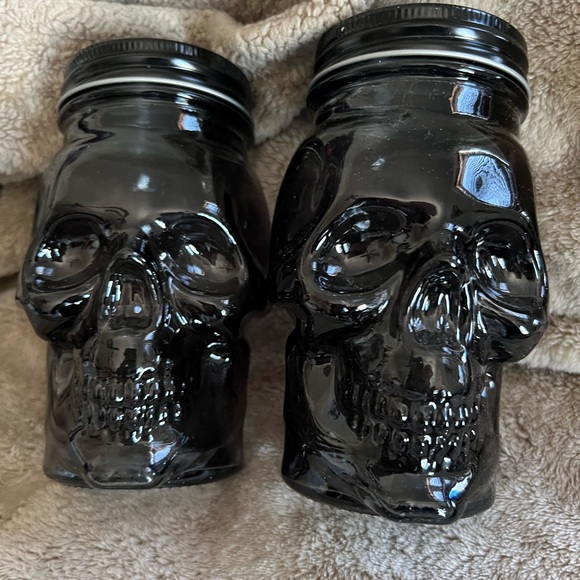 Small smoky black skull jar - Picture 7 of 7